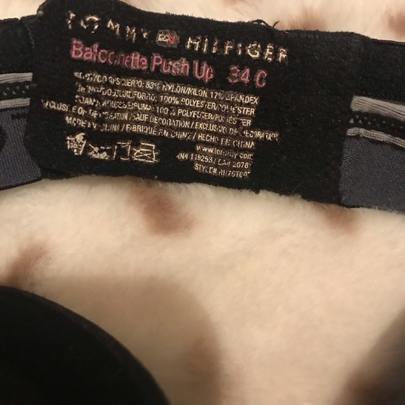 Tommy Hilfiger 34C push up Balconette bra black with gray polkadots and lace - Picture 5 of 8